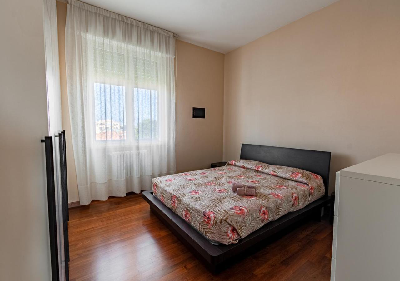Apartment Luxury House Near Train Station *